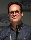 https://upload.wikimedia.org/wikipedia/commons/thumb/8/8d/Diedrich_Bader_by_Gage_Skidmore_2.jpg/100px-Diedrich_Bader_by_Gage_Skidmore_2.jpg